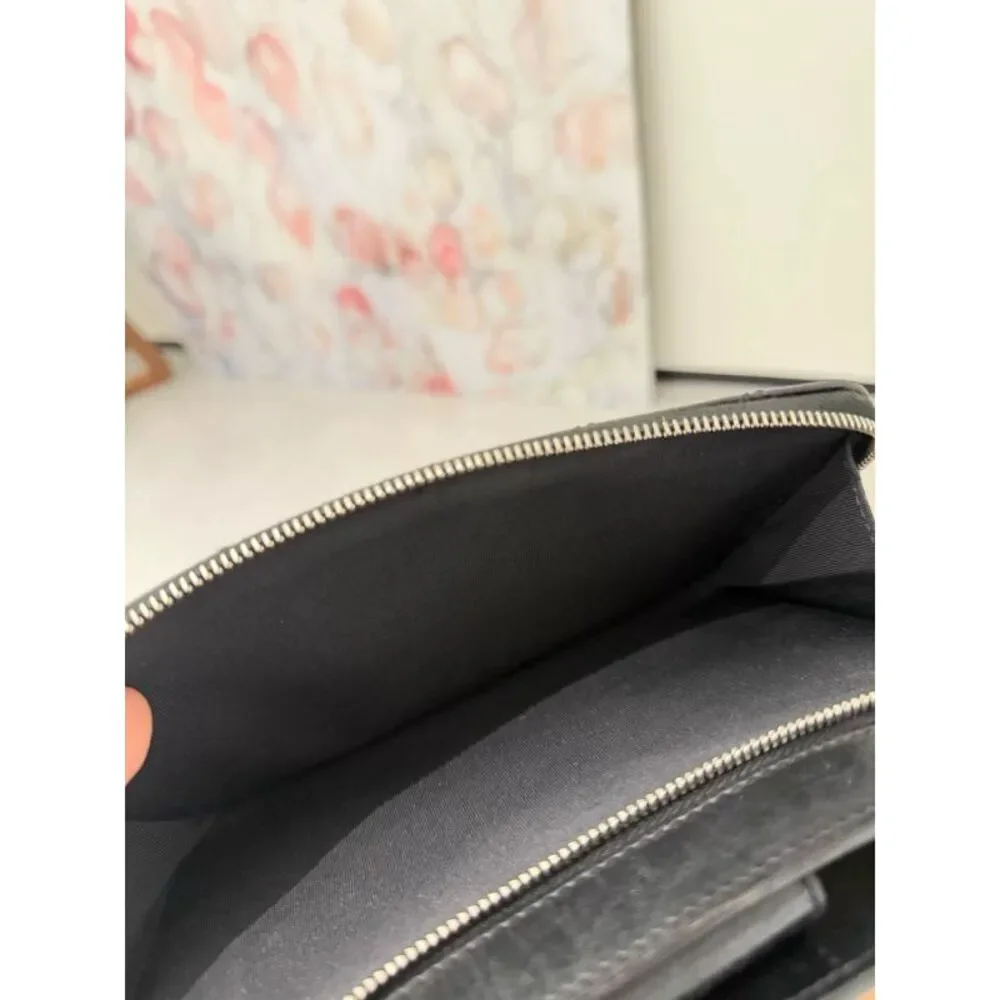 CHANEL brand color